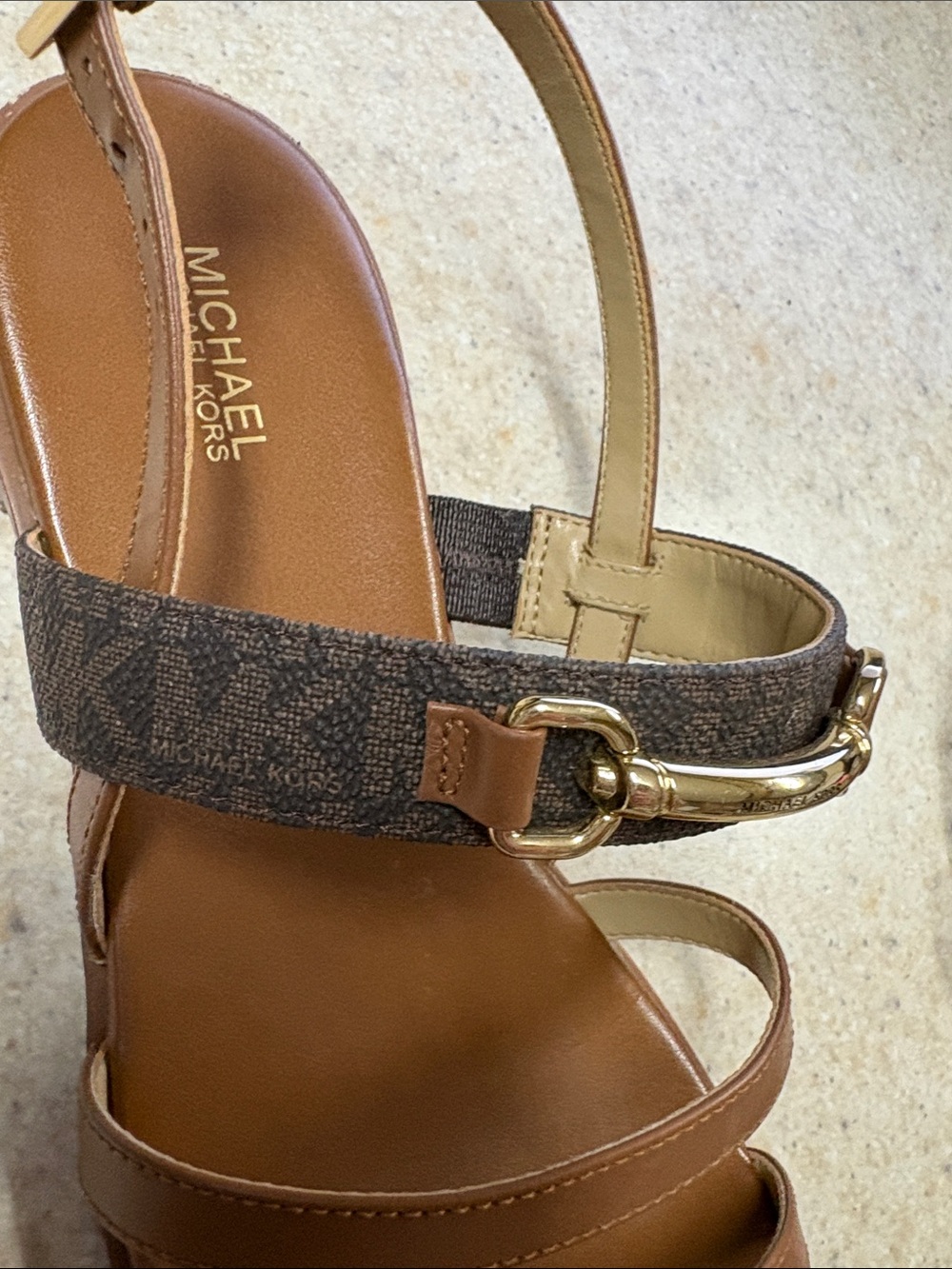 MICHAEL Michael Kors Tan/Brown Leather Logo-Trim Sandals - Picture 4 of 4